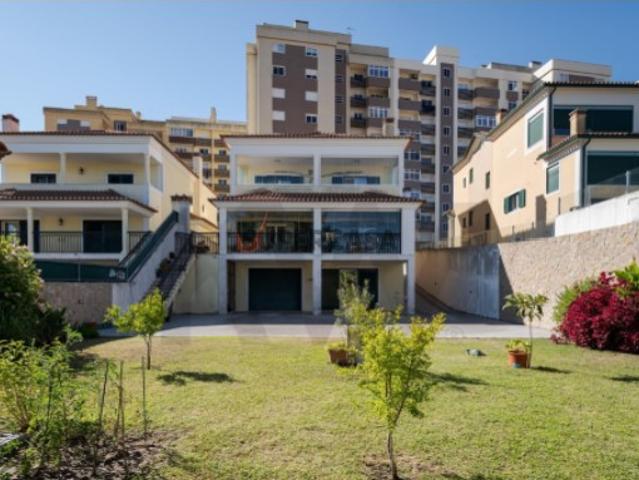 Moradia T4+1 | Espaço, Conforto e Funcionalidade para Toda a Família