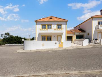 Moradia t4+1 na praia de S. Bernardino