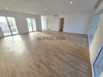 Moradia T4+1 NOVA | Casal de São Sebastião, Famões