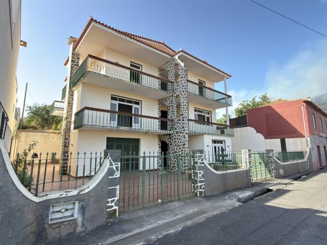 Moradia T4+2 Venda em Santo António,Funchal 266m² Santo António Funchal