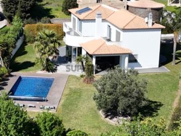 Moradia T4+2 Contemporânea com charme Algarvio