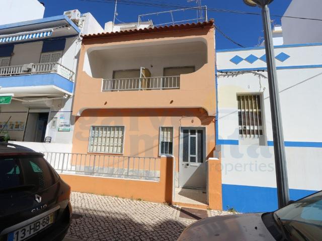 Moradia T4+2 na 2ª linha da Praia de Monte Gordo 0m² Monte Gordo