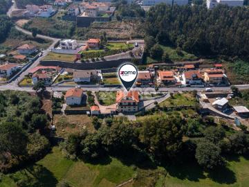 Moradia T4+2 renovada no Bustelo, Oliveira de Azeméis
