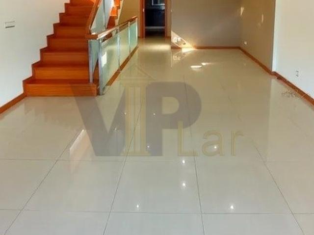 Moradia T4 Maia 160m² São Pedro Fins