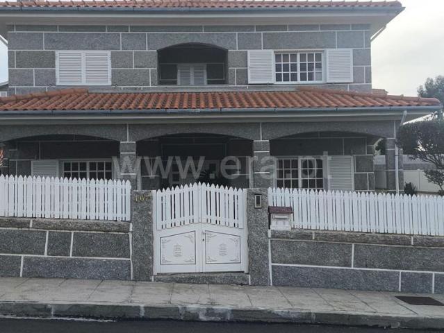 Moradia T4 / Marco de Canaveses, Vila Boa do Bispo