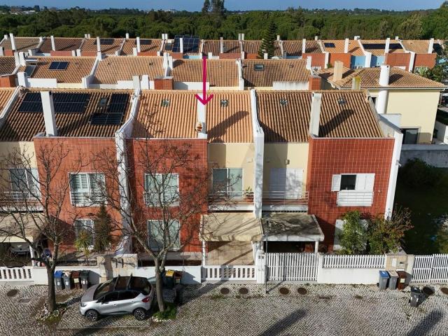 Moradia T4 com logradouro Pronta a Habitar | Vila Serena, Pinhal Novo