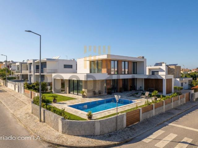 Moradia T4 Nadadouro 0m² Nadadouro