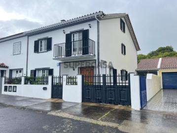 Moradia T4 no Pópulo, Livramento