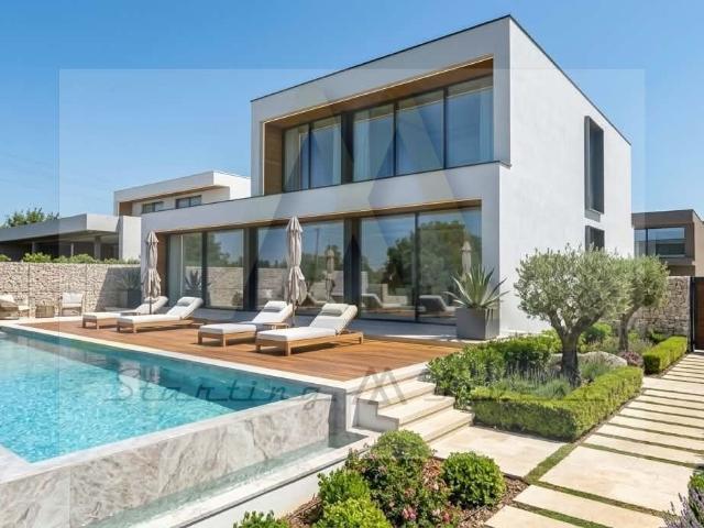 Moradia T4 Nova com piscina em Azurara, Vila do Conde