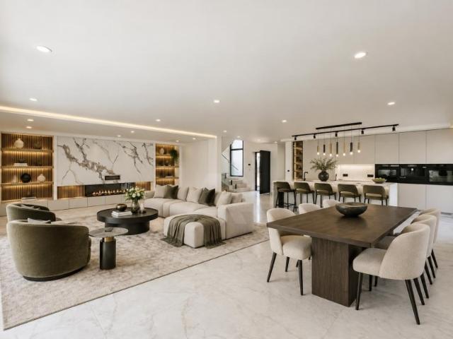 Moradia T4 nova com piscina privada em Murches
