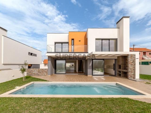 Moradia T4 nova com vista mar, jardim e piscina na Assenta, Ericeira