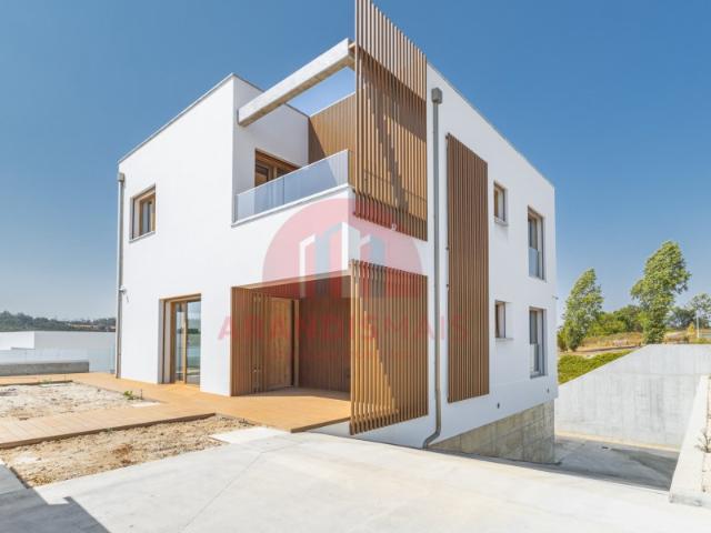 Moradia T4 Nova da Portela da Villa, Torres Vedras