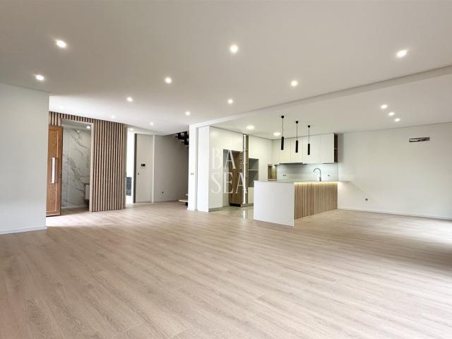 Moradia T4 Nova de Dois Andares em Palmeira Braga 240m² Palmeira