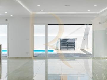 Moradia T4 nova isolada com piscina em Quinta de Valadares. 0m² Corroios