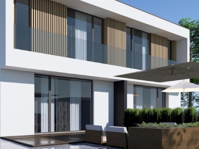 Moradia T4, Aveiro, perto da Universidade com vista ria