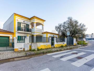 Moradia T4, Azeitão São Lourenço e São Simão, Setúbal | BPI Expresso Imobiliário