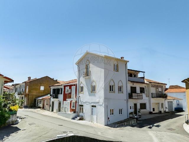 Moradia T4 à venda em Coimbra
