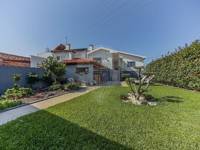 Moradia T4 à venda em Cortegaça, Ovar RE/MAX Portugal
