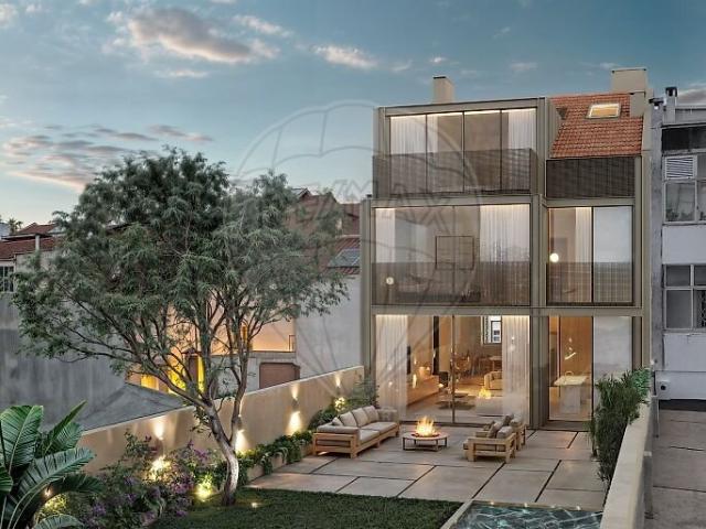 Moradia T4 à venda em Campolide, Lisboa RE/MAX Portugal