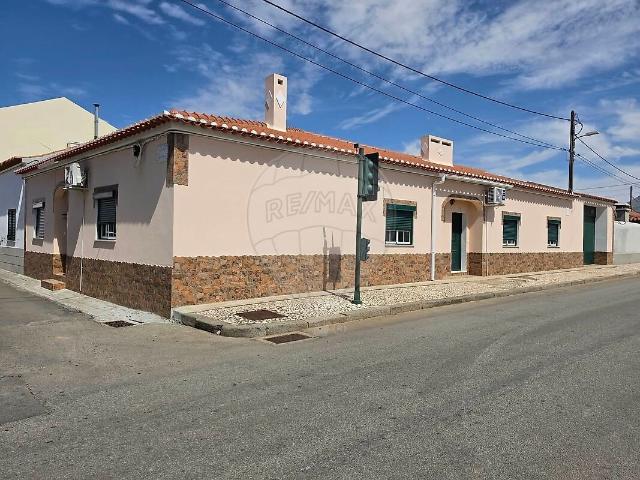 Moradia T4 à venda em Cano, Sousel RE/MAX Portugal
