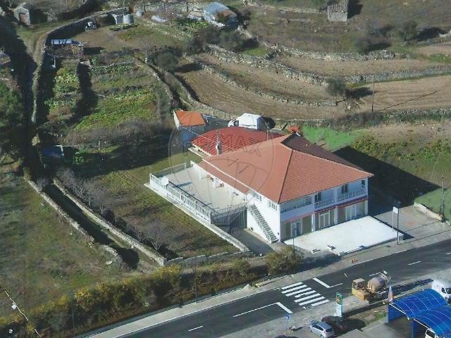 Moradia T4 à venda em Carrazeda de Ansiães, Carrazeda de Ansiães RE/MAX Portugal