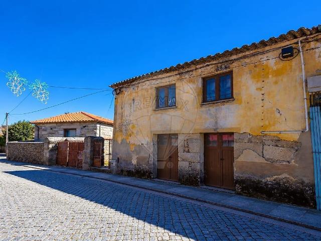 Moradia T4 à venda em Carrazeda de Ansiães, Carrazeda de Ansiães RE/MAX Portugal