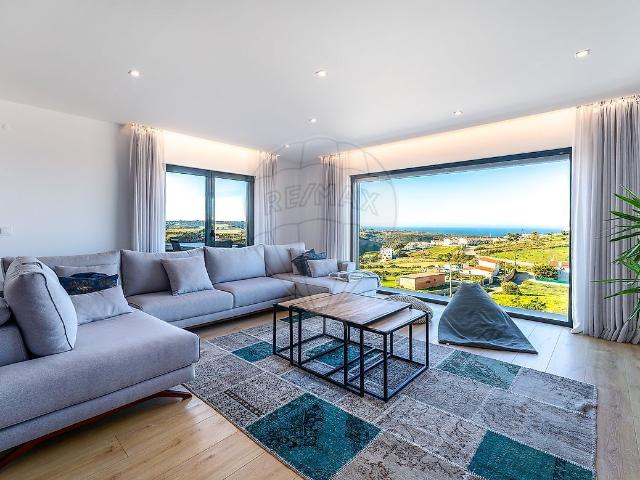 Moradia T4 à venda em Carvoeira, Mafra RE/MAX Portugal