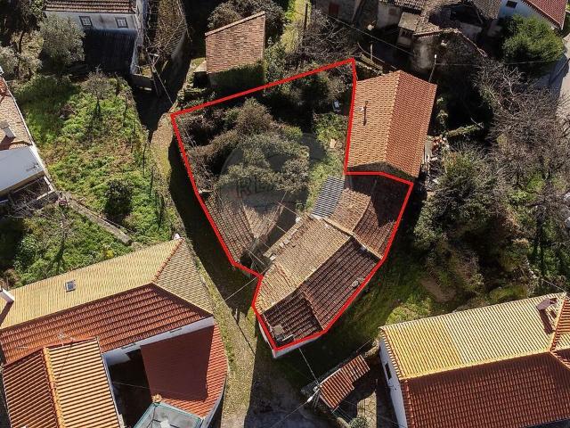 Moradia T4 à venda em Castanheira de Pêra e Coentral, Castanheira de Pêra RE/MAX Portugal