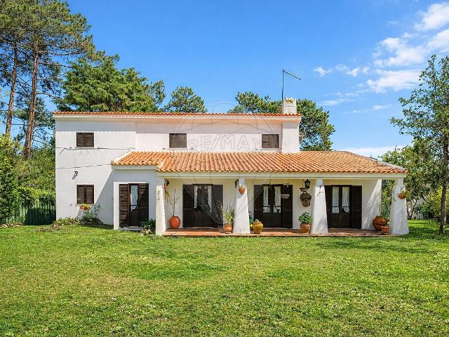 Moradia T4 à venda em Castelo Sesimbra, Sesimbra RE/MAX Portugal