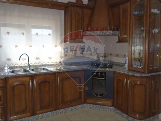 Moradia T4 à venda em Chaves