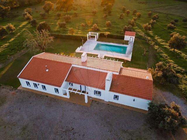 Moradia T4 à venda em Ameixial Santa Vitória e São Bento, Estremoz RE/MAX Portugal