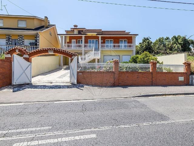 Moradia T4 à venda em Amor, Leiria RE/MAX Portugal