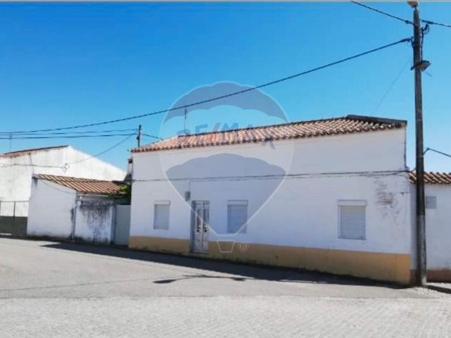 Moradia T4 à venda em Alter do Chão