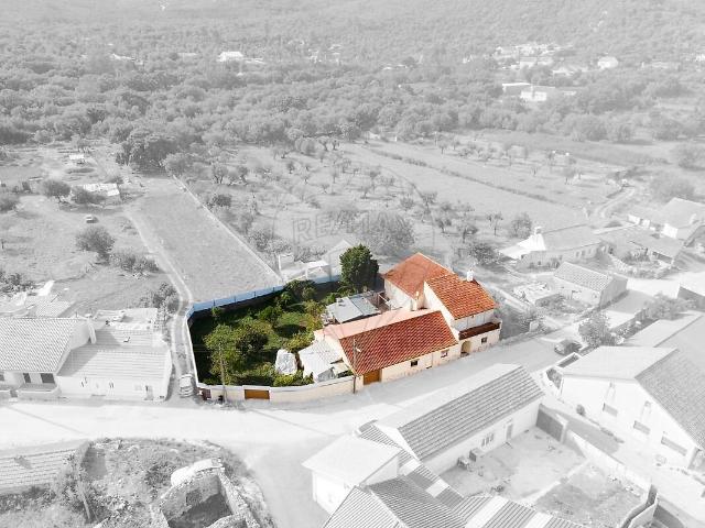 Moradia T4 à venda em Alcanede, Santarém RE/MAX Portugal