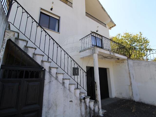 Moradia T4 à venda em Alcaria, Fundão RE/MAX Portugal