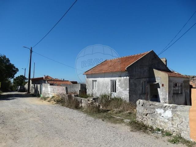 Moradia T4 à venda em Algueirão Mem Martins, Sintra RE/MAX Portugal