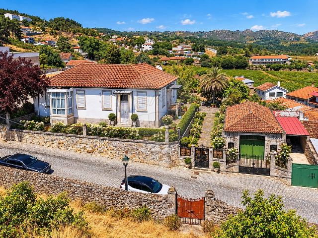 Moradia T4 à venda em Alijó, Alijó RE/MAX Portugal