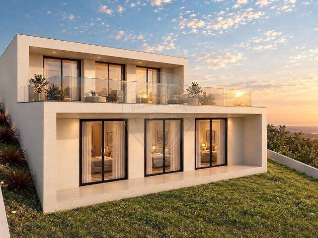Moradia T4 à venda em Arcozelo, Ponte de Lima RE/MAX Portugal