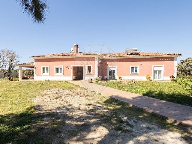 Moradia T4 à venda em Assentiz, Torres Novas RE/MAX Portugal