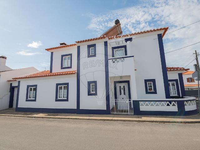 Moradia T4 à venda em Boavista dos Pinheiros, Odemira RE/MAX Portugal