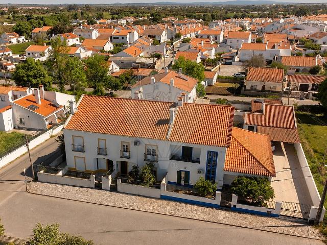 Moradia T4 à venda em Bacelo e Senhora da Saúde, Évora RE/MAX Portugal