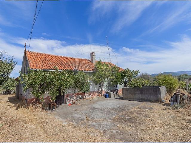 Moradia T4 à venda em Benquerença, Penamacor RE/MAX Portugal