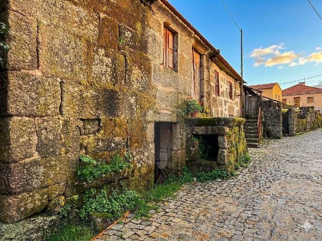 Moradia T4 à venda em Bustelo, Carneiro e Carvalho de Rei, Amarante RE/MAX Portugal