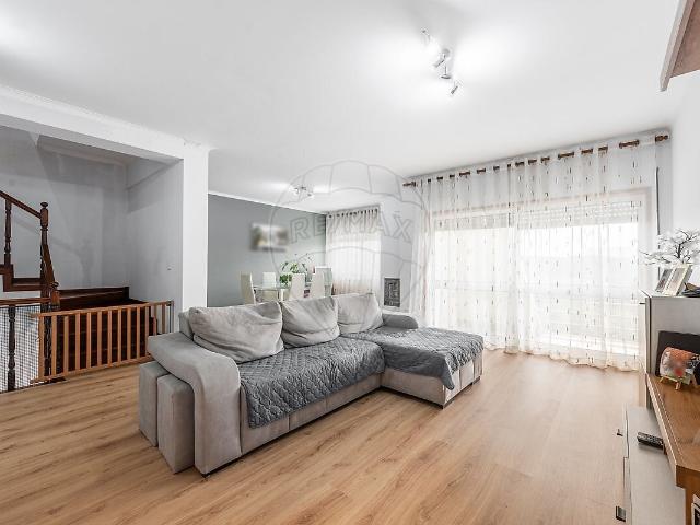 Moradia T4 à venda em Galegos, Póvoa de Lanhoso RE/MAX Portugal