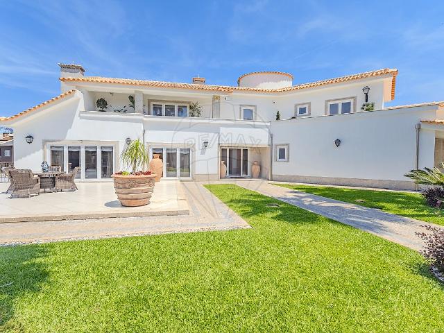 Moradia T4 à venda em Gulpilhares e Valadares, Vila Nova de Gaia RE/MAX Portugal