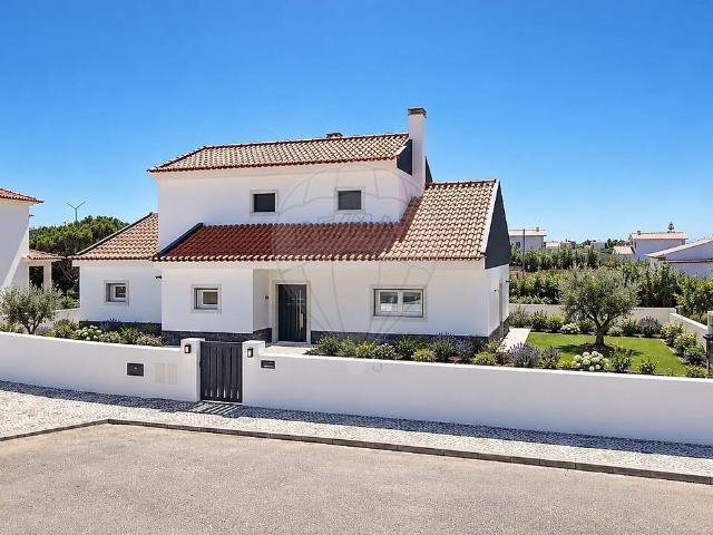 Moradia T4 à venda em Encarnação, Mafra RE/MAX Portugal