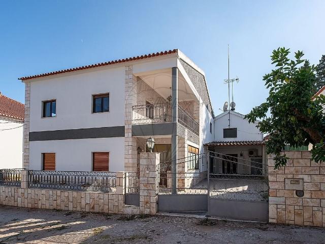 Moradia T4 à venda em Estremoz Santa Maria e Santo André, Estremoz RE/MAX Portugal