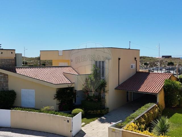 Moradia T4 à venda em Esposende