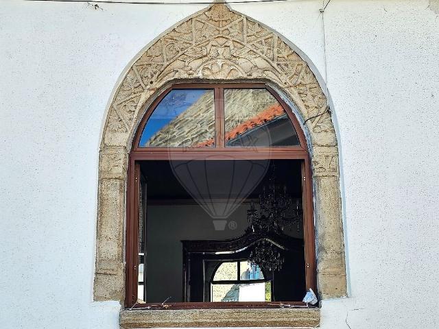 Moradia T4 à venda em Freixo de Espada à Cinta e Mazouco, Freixo de Espada à Cinta RE/MAX Portugal