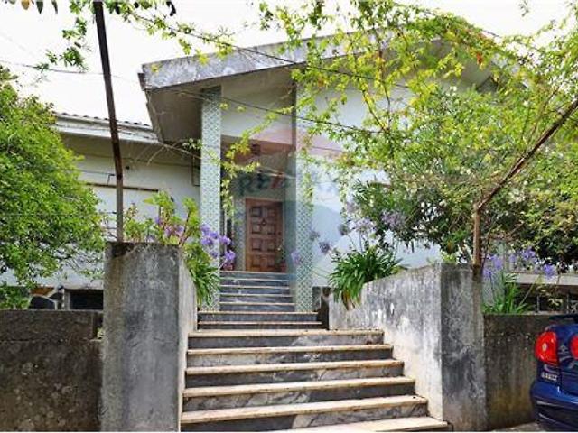 Moradia T4 à venda em Lousã e Vilarinho, Lousã RE/MAX Portugal